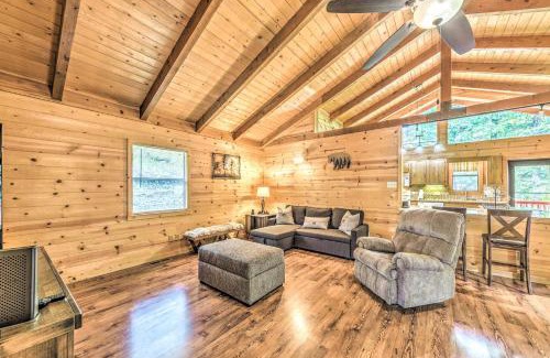 Ruidoso House | Updated Ruidoso Cabin with Spacious Deck and View
