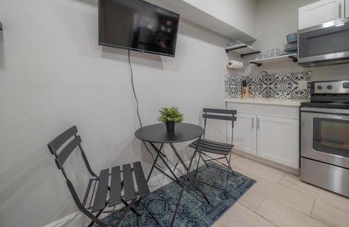 St. Petersburg - Clearwater Apartment | Updated St Pete Apartment at The Urban Standard 9