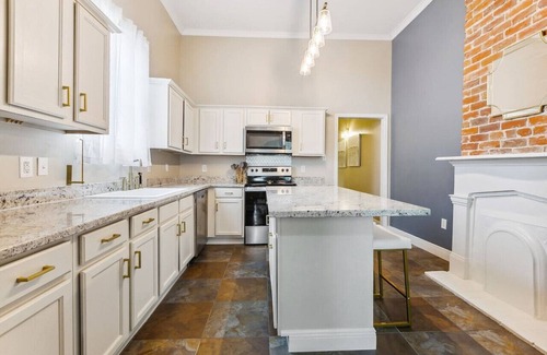 Bayou St. John House | Updated Tremé Shotgun | 1 Block to Streetcar