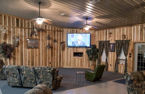 Crayne Cabin | Upland Addiction lodge