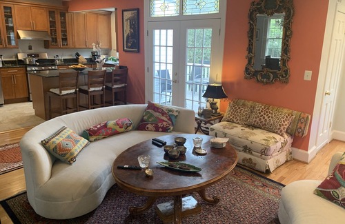 Cathedral Heights House | Upper Georgetown, AmericanUniversity