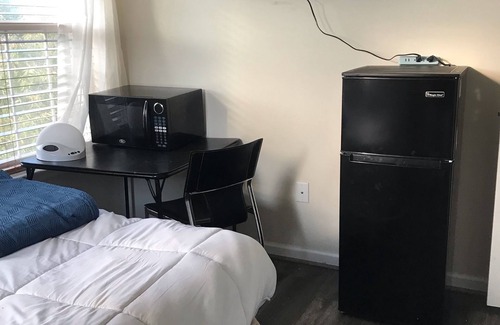 Clarksburg Condo | Upper Level Room in condo with external Private bath