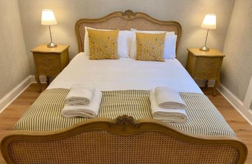 Tighnabruaich Apartment | Upper Villa, Tighnabruiach, Argyll & Bute