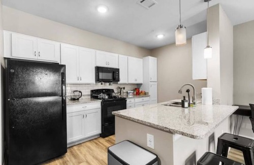 Melbourne Condo | Upscale 1BR/1BA: Resort Vibes, City Edge, Bliss