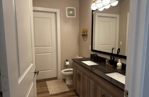 McNeil Apartment | Upscale 2 Bed Apt Pool & Gym