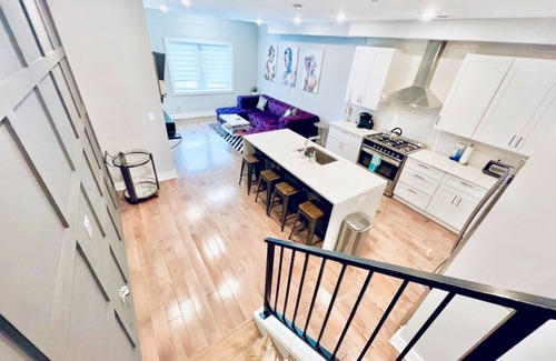 Trinidad Condo | Upscale 3BRD Rooftop TV+Monument Views+Parking @H st Corridor Free Cancellation