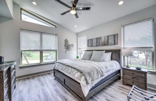 Point Venture House | Upscale 5BR Home on Lake Travis with HotTub & Lake Views