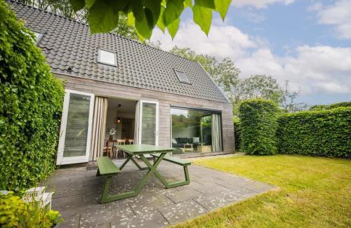 Het Hofke Apartment | Upscale 90m2 Two Bedroom Apartment - KS8B