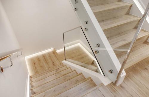 Orakei House | Upscale Abode with Lift, Sea and Skyline Views