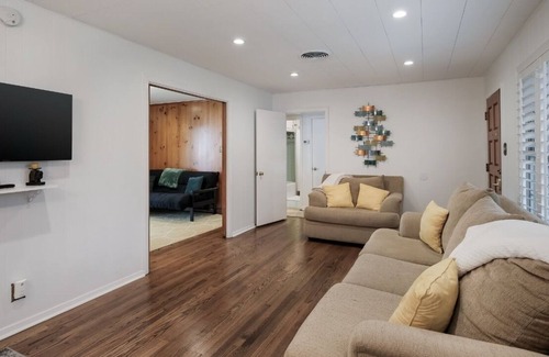 Shearer Hills - Ridgeview House | Upscale AT THE QUARRY HOUSE!