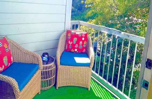 Brookwood Apartment | Upscale Buckhead Loft 1Bed1Bath, sleeps 1-4 balcony & free parking
