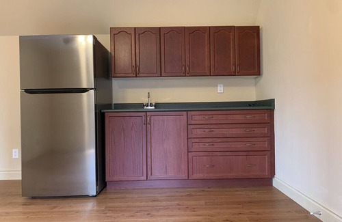 Brampton Condo | Upscale Coach House - 1 Bedroom