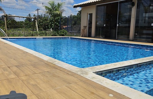Mairinque House | Upscale Cottage New Gated Community