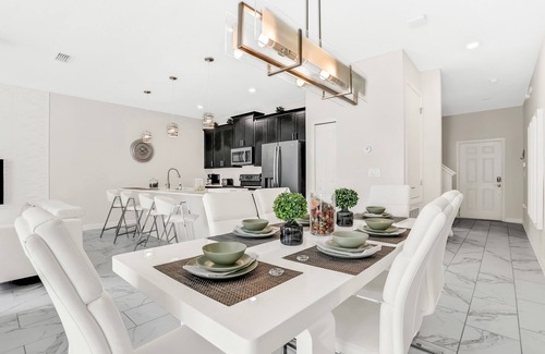 Kissimmee House | Upscale, dog-friendly townhome with private pool, lanai, fast WiFi & W/D