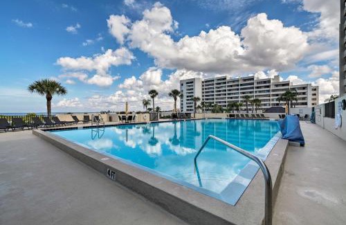 Hudson Apartment | Upscale Gulf Front Hudson Condo with Pool