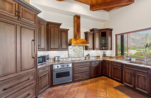 Cimarron Foothills Estates House | Upscale Home: Amazing Views! Pool & Hot Tub