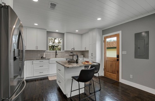 Dripping Springs House | Upscale Home With Pool and Firepit - Close to Mercer St!