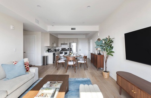 Pacific - Edison Apartment | Upscale Living in Downtown Glendale