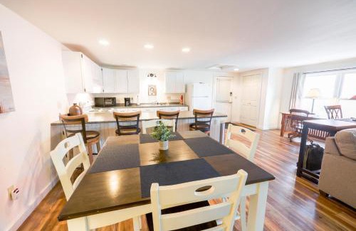 Greenville Apartment | Upscale Moosehead lake Suite downtown Greenville