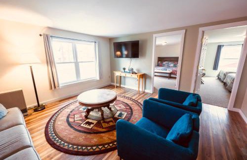 Greenville Apartment | Upscale Moosehead lake Suite downtown Greenville