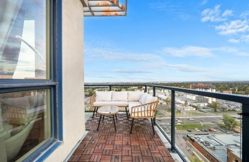 Haysboro Apartment | Upscale Penthouse Stay with Mountain & City Views, Free Parking, BBQ Grill, Office Space & More