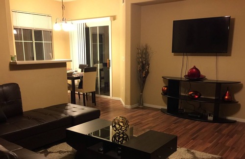 Rhodes Ranch Condo | UPSCALE RESORT STYLE GATED COMMUNITY CONDO WITH MOUNTAIN VIEWS.