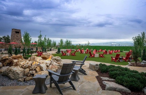 Aurora House | Upscale Resort & Water Park Convenient to Majestic Denver