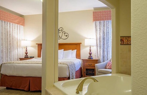 Cibola Vista Resort | UpScale Resort with Outdoor Heated Pool with a waterslide and a poolside bar, tennis court and gym