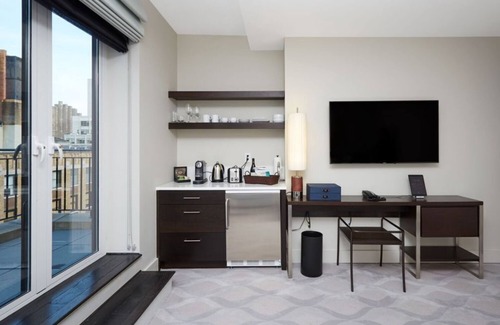 Midtown South Hotel | Upscale Retreat w Pool – Marmara Park Avenue