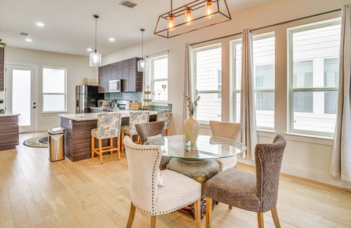Mahncke Park Condo | Upscale San Antonio Condo w/Rooftop Patio