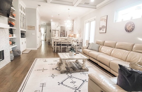 Bayshore Gardens House | Upscale Soho living - Near bayshore Boulevard - Chefs kitchen