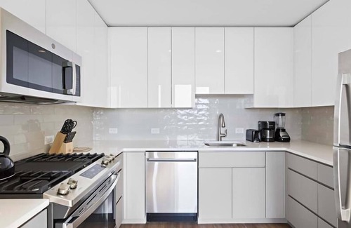 White Plains Apartment | Upscale Two Bedroom Apartment | Fully Furnished | Downtown White Plains