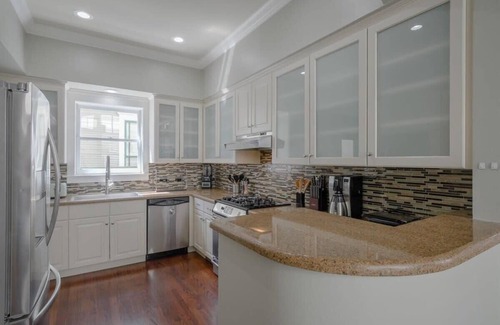 Uptown House | Upscale Uptown Estate in heart of Dallas