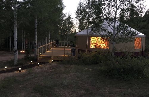Duck Creek Village Cabin | Upscale Yurt on a Private Ranch