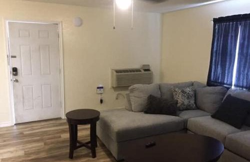 Lawton Apartment | Upstairs 1-Bedroom Apartment Near Fort Sill!