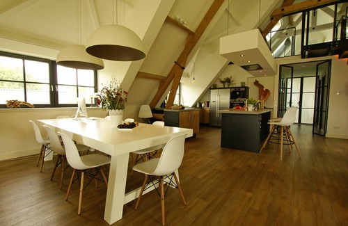 Erlecom Apartment | Upstairs apartment in a beautiful farmhouse