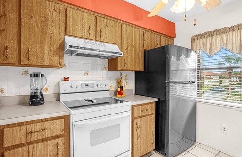 Ventura Apartment | Upstay 2BR Golfer's Retreat w Patio Ventura Resort