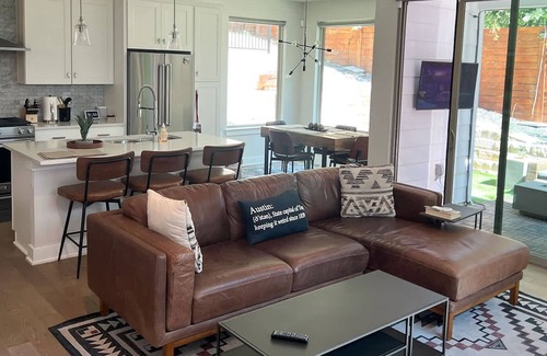 Rosewood House | Upstay - Eastside Home w Patio BBQ - Mins to DT