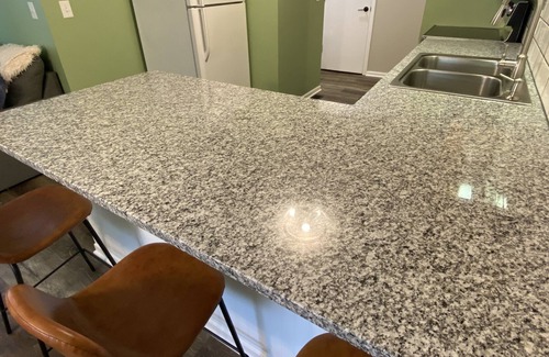Athens Condo | Uptown 3-bdrm Apt, Brand New Remodel