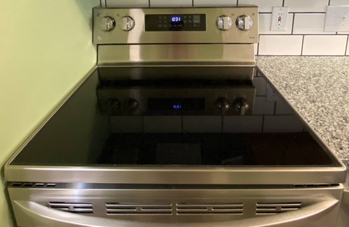 Athens Condo | Uptown 3-bdrm Apt, Brand New Remodel