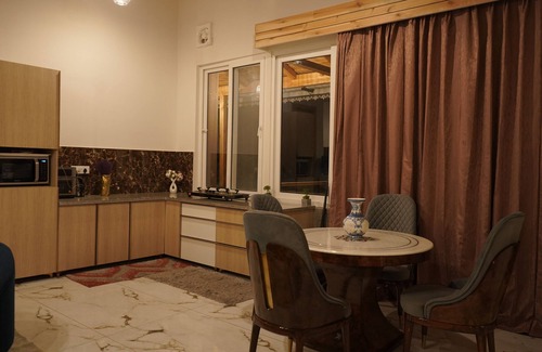 Kaul Apartment | Uptown Kingdom The Luxury Homestay