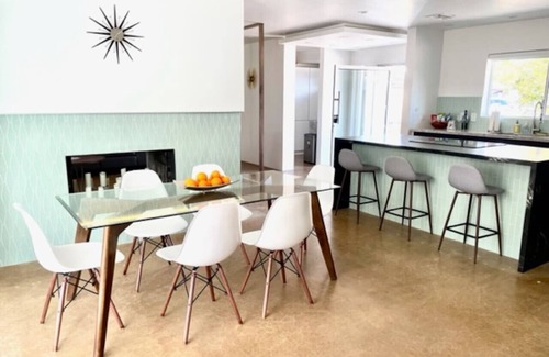 North Mountain House | Uptown Mid Century Charmer
