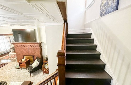 Lowry Hill East House | Uptown Oasis
