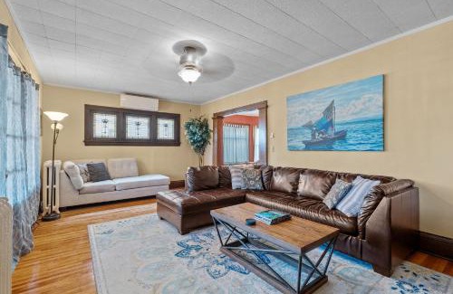 Kingfield House | Uptown Urban Living