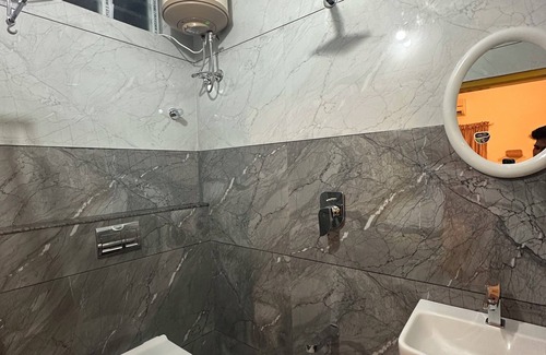 Agara Hotel | UR Stay Inn