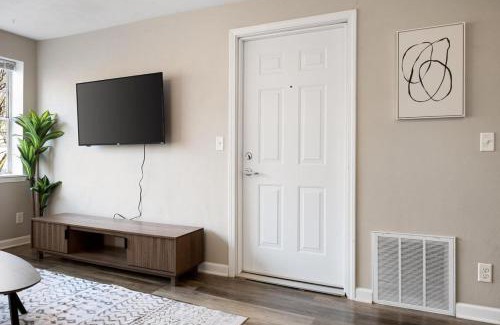 Peoria Apartment | Urban 1BD moments away from DT Peoria