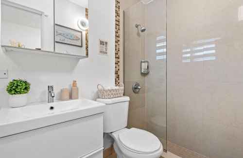 Ocean Park Apartment | Urban Beach One-Bedroom Apartment - 4 Guests TB3