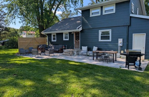 Cedar Falls House | Urban Cabin Cedar Falls