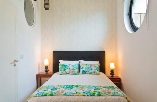 Santa Marinha Apartment | Urban Cabin