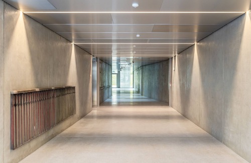 Karlin Apartment | Urban Chic Residences